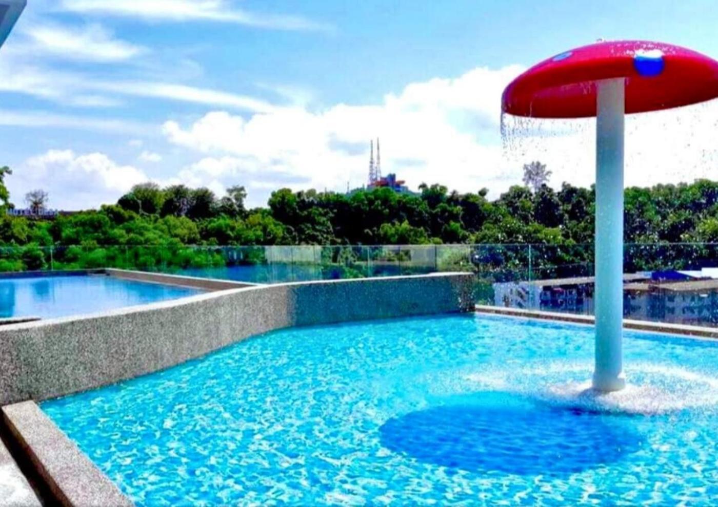 D'Luna Homestay Seaview I Sunrise View Kuala Terengganu Esterno foto